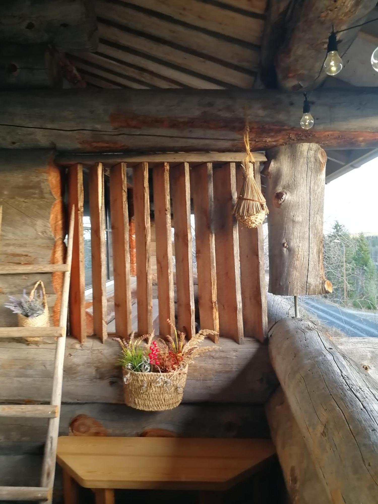 Chill Cave - Logwood Cottage Рука Экстерьер фото
